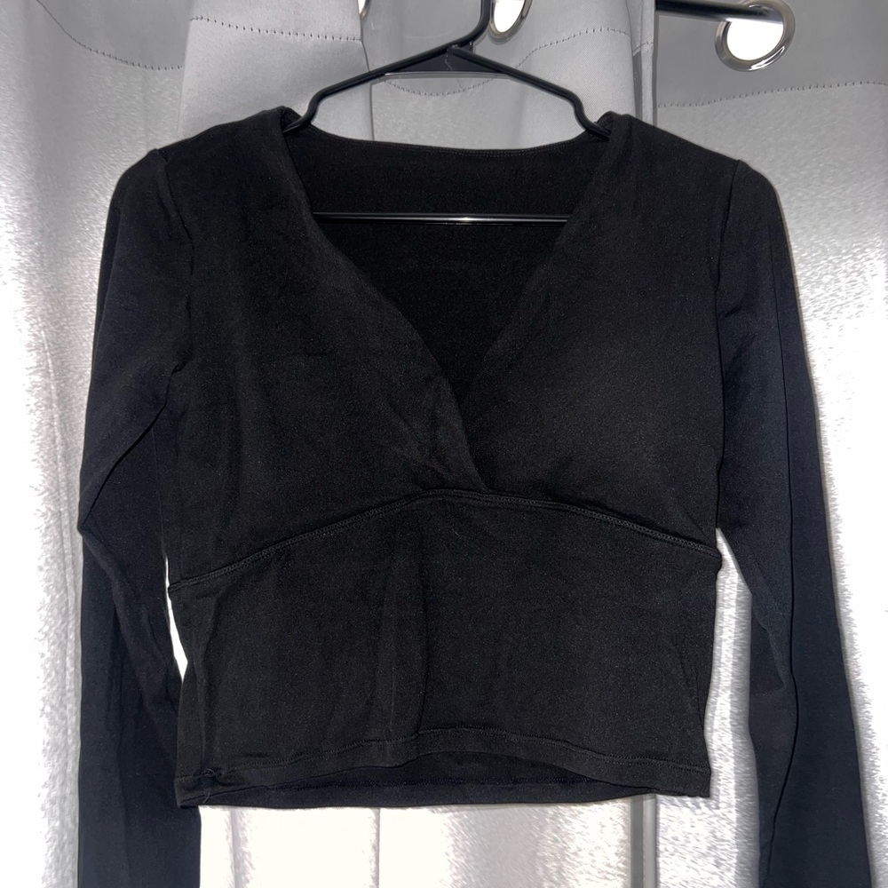 Black V-Neck Women's Top&Black Leggings Set.